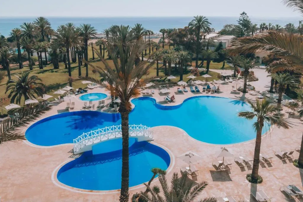 Occidental Sousse Marhaba - Hotel de 4 estrellas en Boulevard du 14 Janvier, Boujaafar Beach, Sousse - photo 1