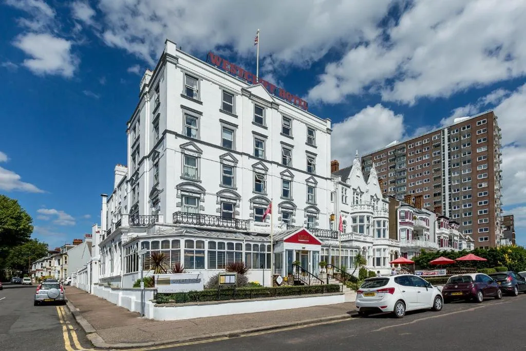 Muthu Westcliff Hotel (Near London Southend Airport) - Hotel de 3 estrellas en Southend-on-Sea, Southend-on-Sea - photo 1