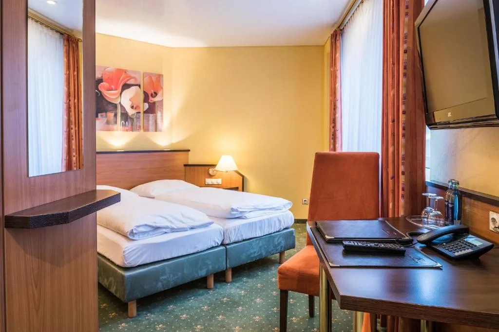 Hotel Sperling mit E-Ladestation - Hotel de 3 estrellas en Speyer, Speyer - photo 1