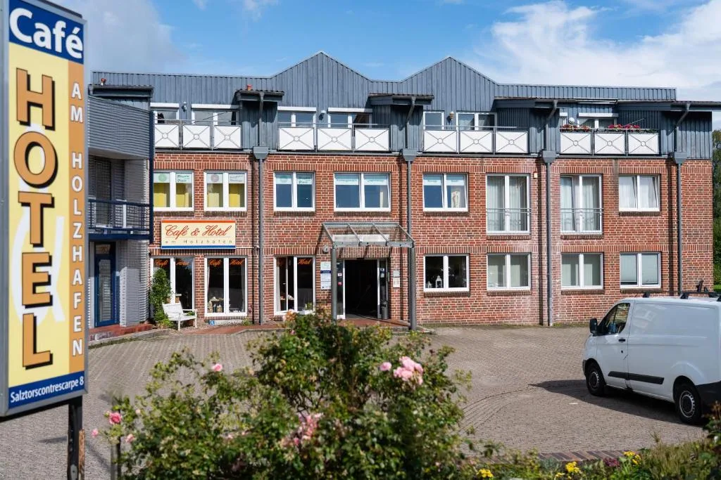 Hotel am Holzhafen - Hotel de null estrellas en Stade, Stade - photo 1