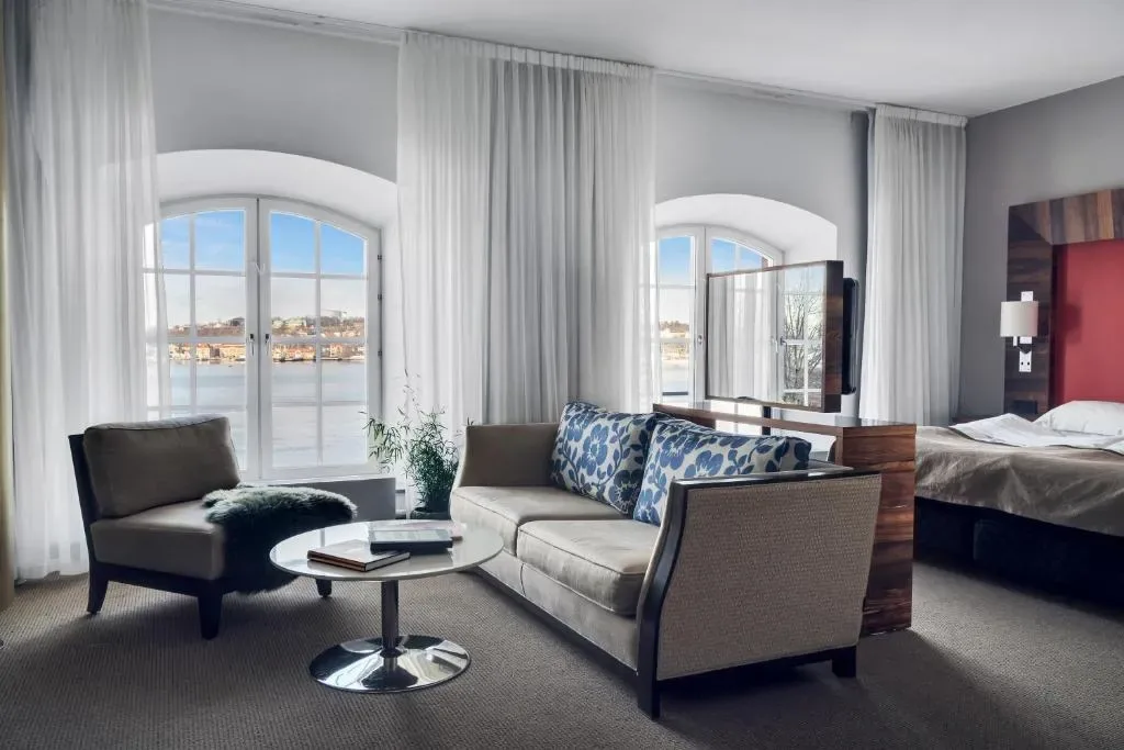 Elite Hotel Marina Tower, Spa & Resort - Hotel de 4 estrellas en Saltsjöqvarn, Nacka waterfront, Stockholm - photo 1