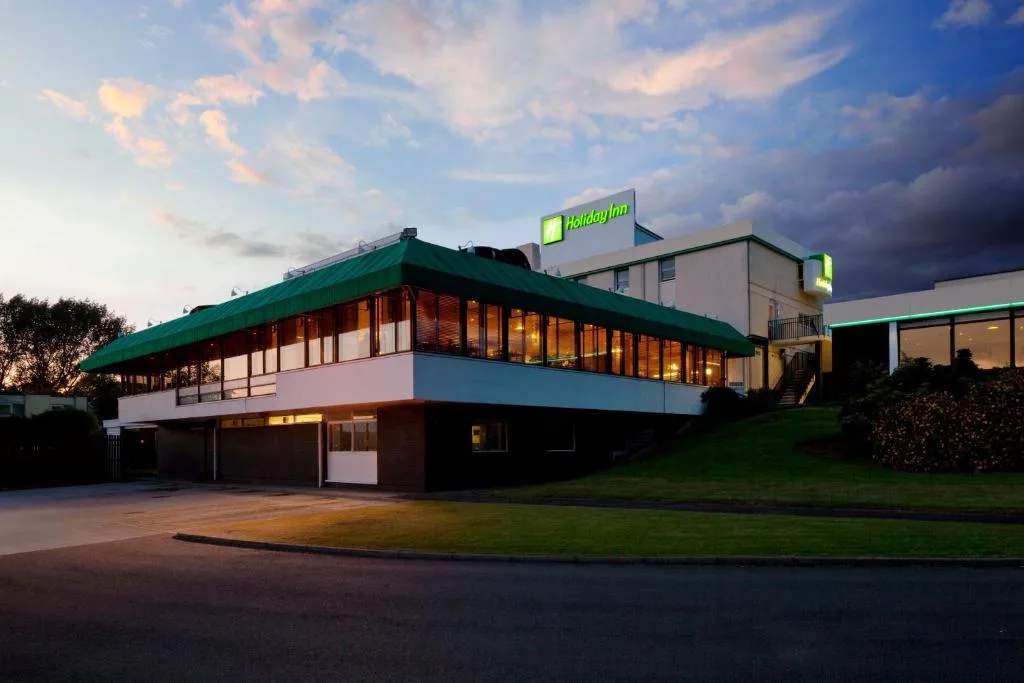 Holiday Inn Stoke on Trent M6 Jct15 by IHG - 4-star hotel in Stoke on Trent, Stoke on Trent - photo 1