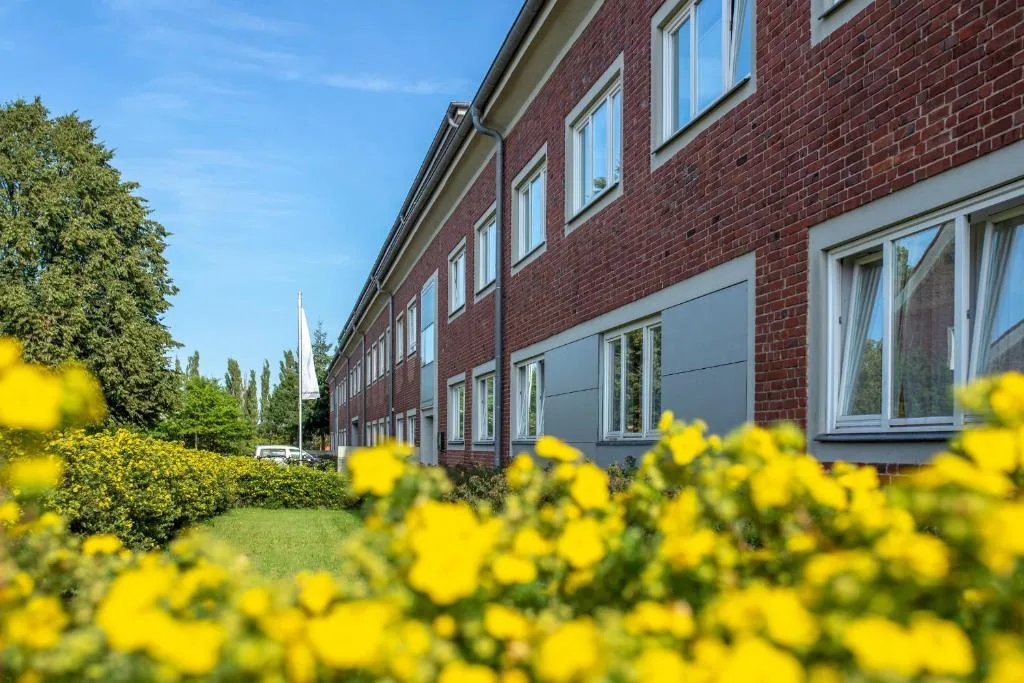 Hotel Rügenblick - 3-star hotel in Stralsund, Stralsund - photo 1