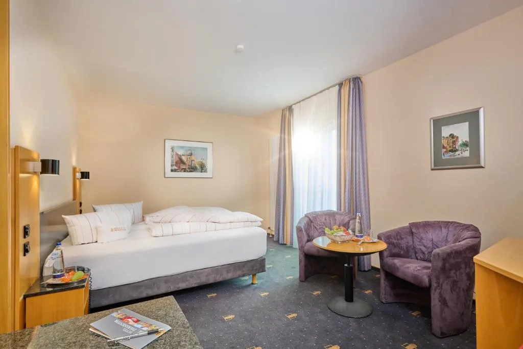 Hotel Theresientor - Hotel de 4 estrellas en Straubing, Straubing - photo 1