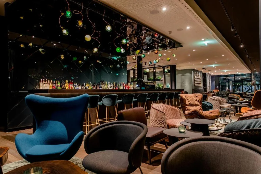 Motel One Stuttgart-Hauptbahnhof - Hôtel 3 étoiles, Stuttgart, Stuttgart - photo 1