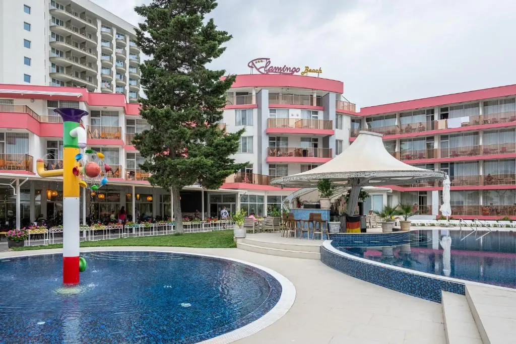 Flamingo Beach Hotel - Hotel de 3 estrellas en Central Sunny Beach, Sunny Beach - photo 1