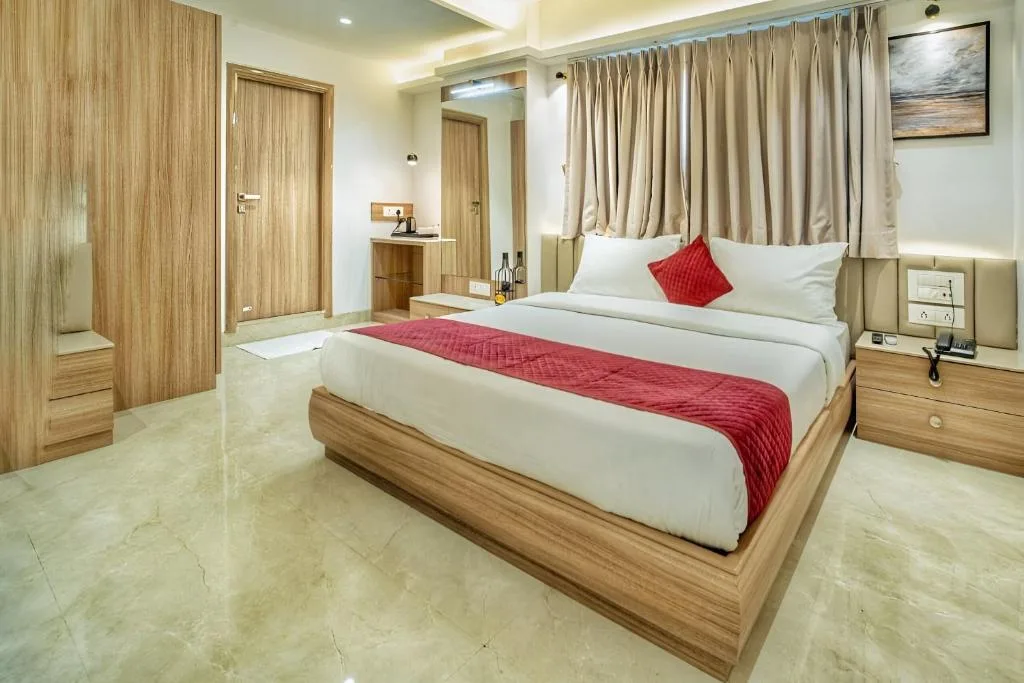 The Grand Murli Hotel, City Light Road, Surat - 4-star hotel in Surat, Surat - photo 1