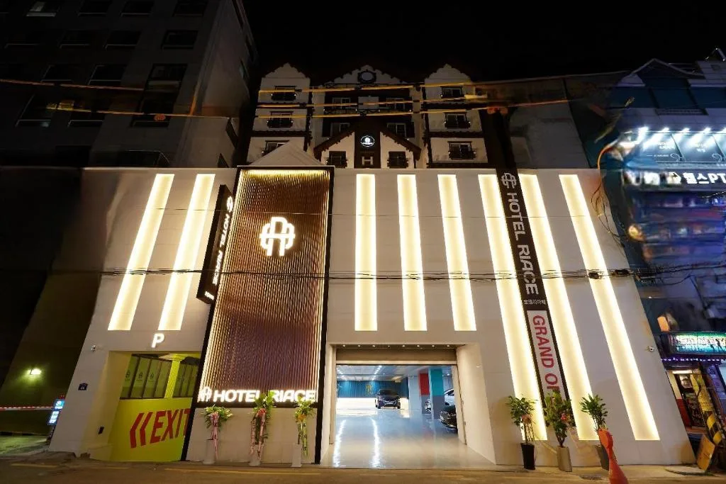 Hotel Riace - Hotel de null estrelas em Suwon, Suwon - photo 1