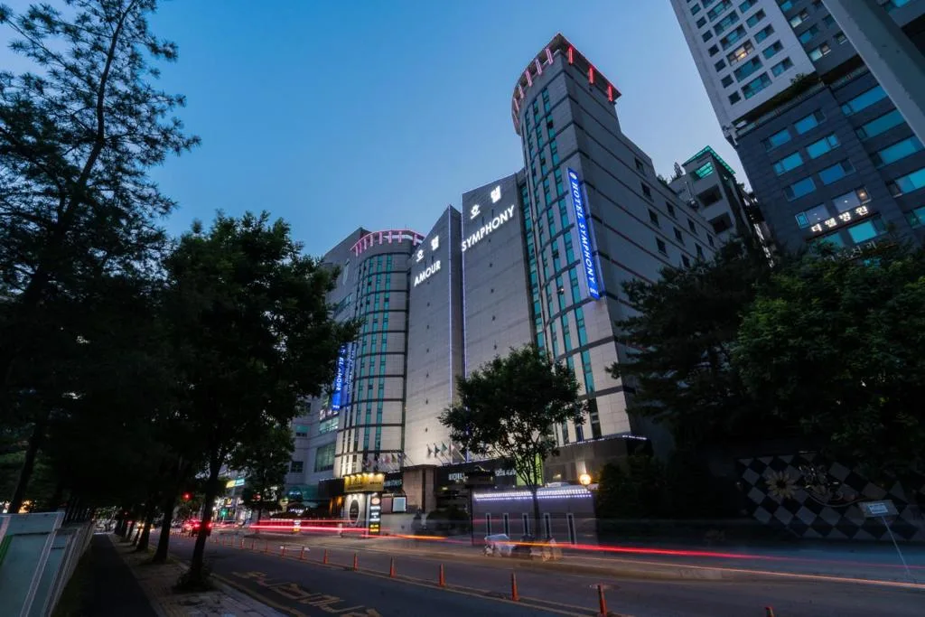 Symphony Hotel - Hotel de 3 estrelas em Suwon, Suwon - photo 1