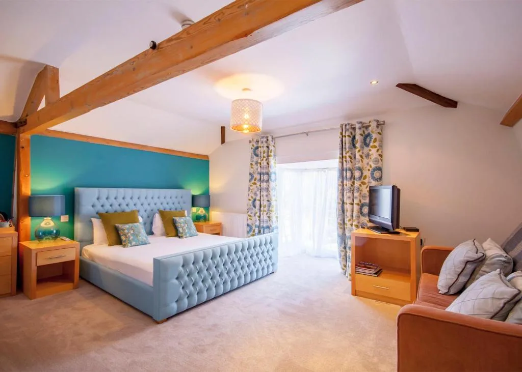 The Highworth Hotel - null-star hotel in Swindon, Swindon - photo 1