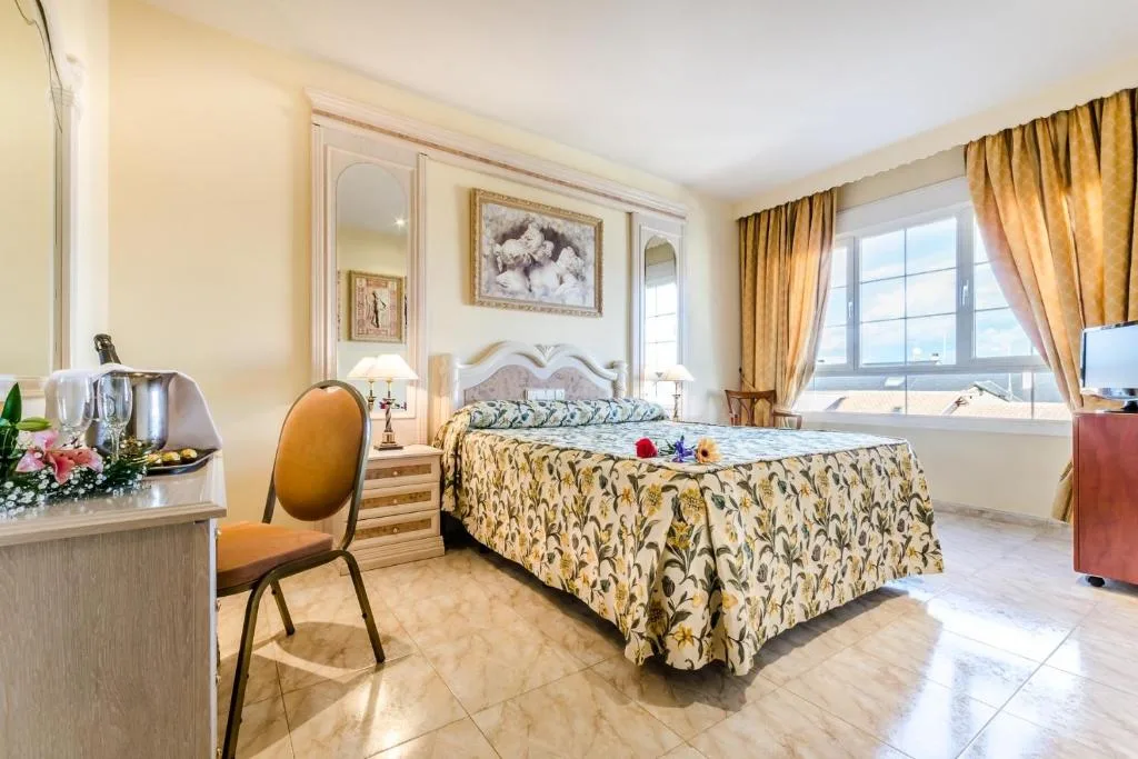 Roma Aurea - Hotel de 3 estrellas en Talavera de la Reina, Talavera de la Reina - photo 1