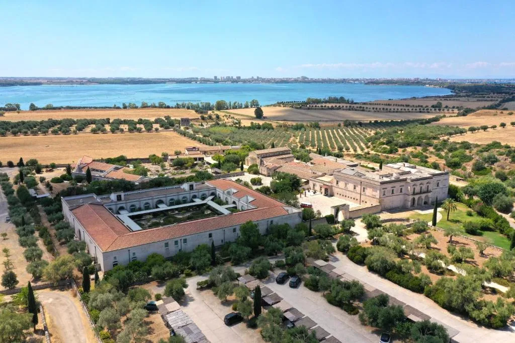 Relais Histรฒ San Pietro Sul Mar Piccolo - 5-star hotel in Taranto, Taranto - photo 1