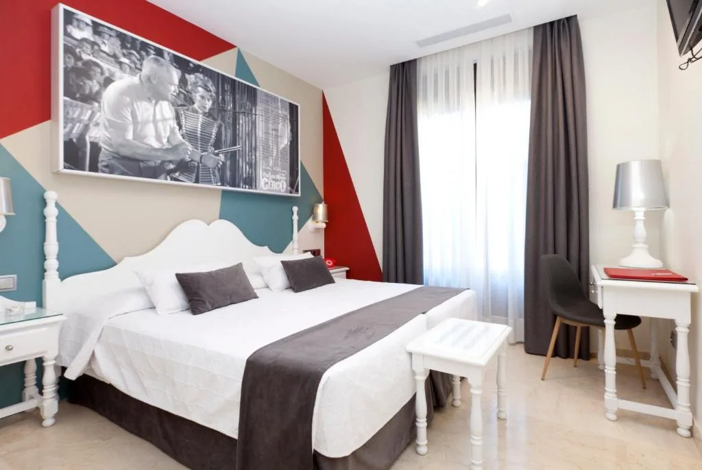 Hotel Carlos V - 3-star hotel in Toledo, Toledo - photo 1