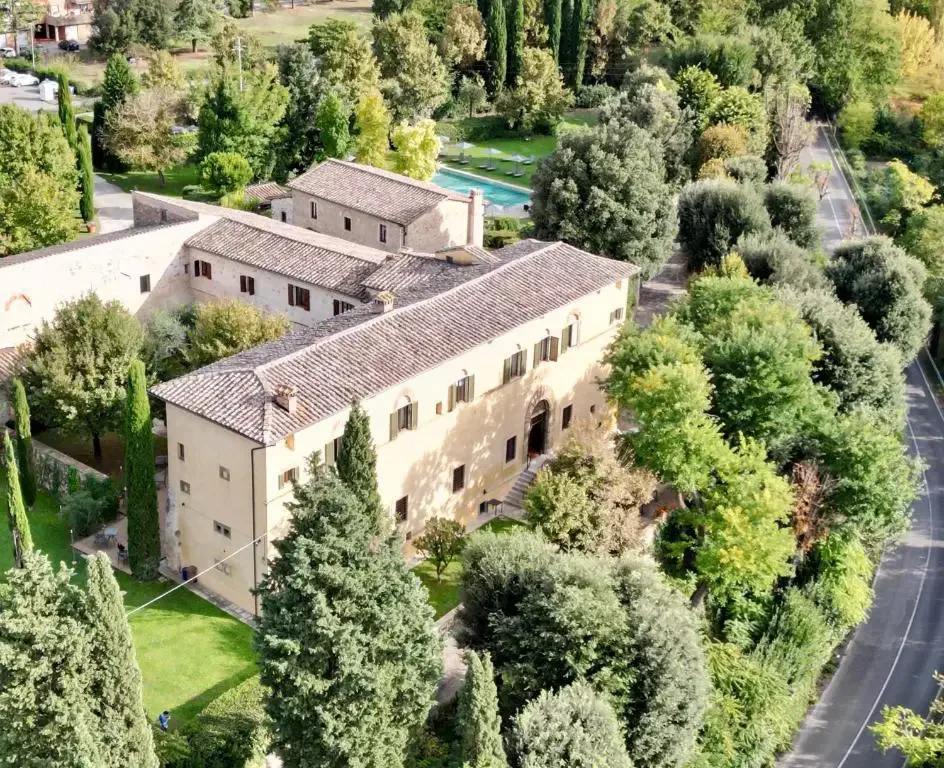 Façade de l'abbaye Relais Della Rovere à Colle Val d'Elsa