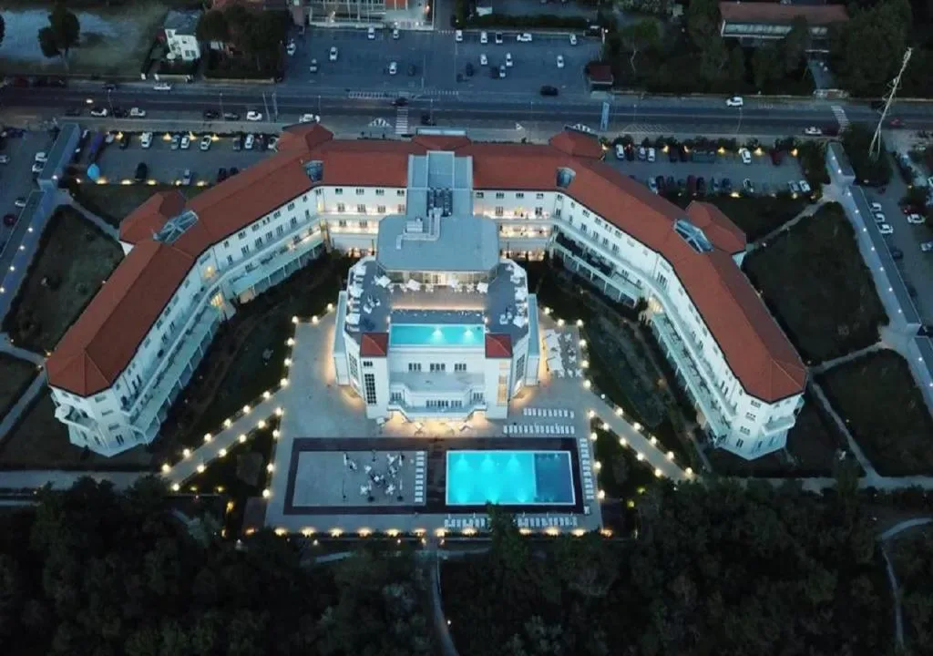 Toscana Charme Resort beachfront in Tirrenia