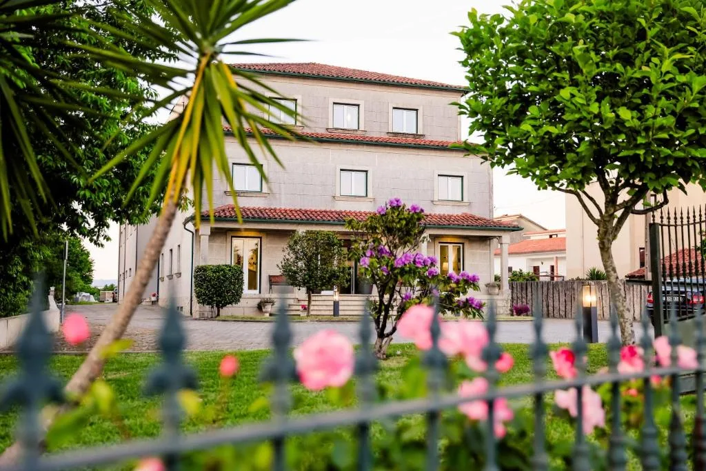 Hotel Flor do Minho - null-star hotel in Valença, Valença - photo 1