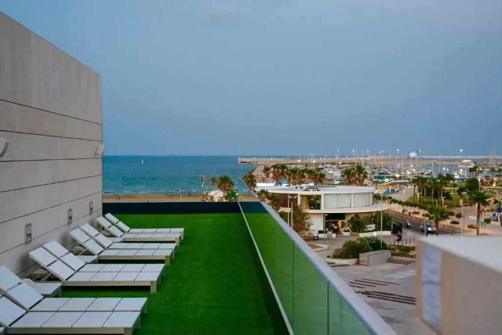 Hotel Neptuno Playa & Spa fachada en Valencia