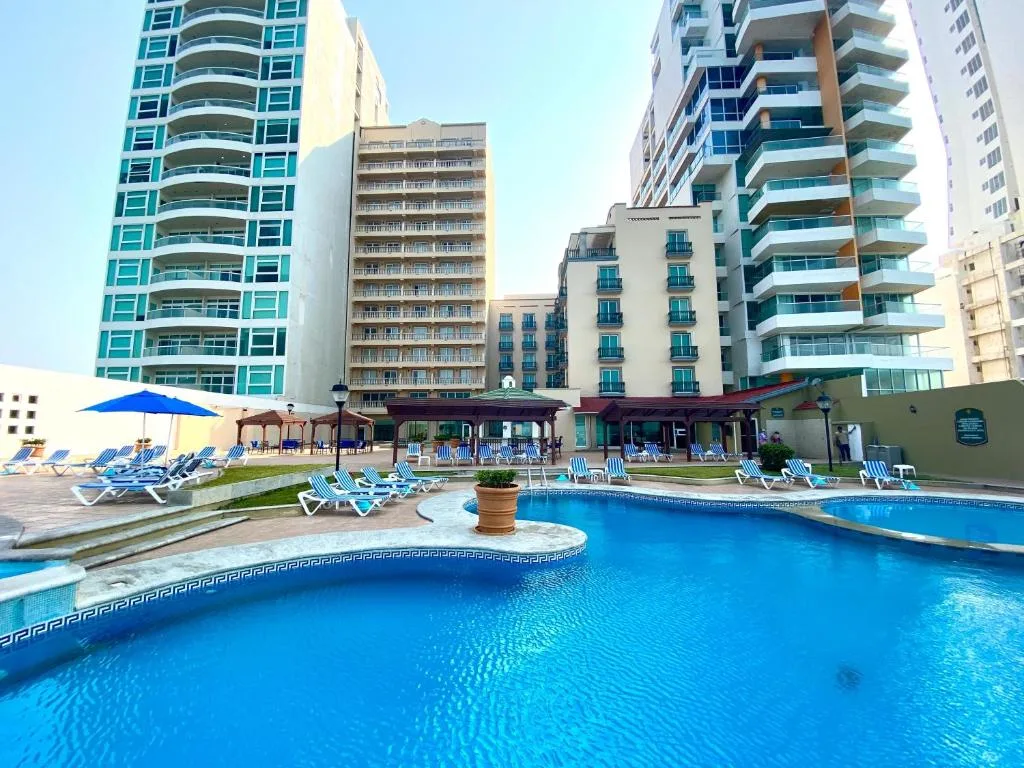 Astur Hotel & Residence - 4-star hotel in Veracruz, Veracruz - photo 1