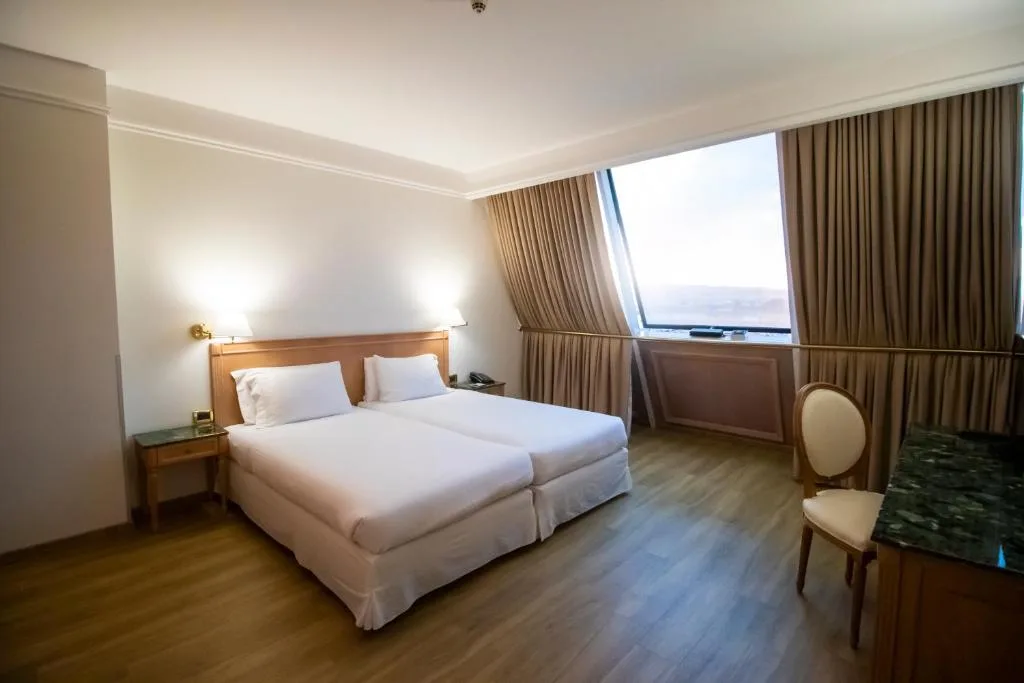 SHG Hotel De La Ville - 4-star hotel in Vicenza, Vicenza - photo 1