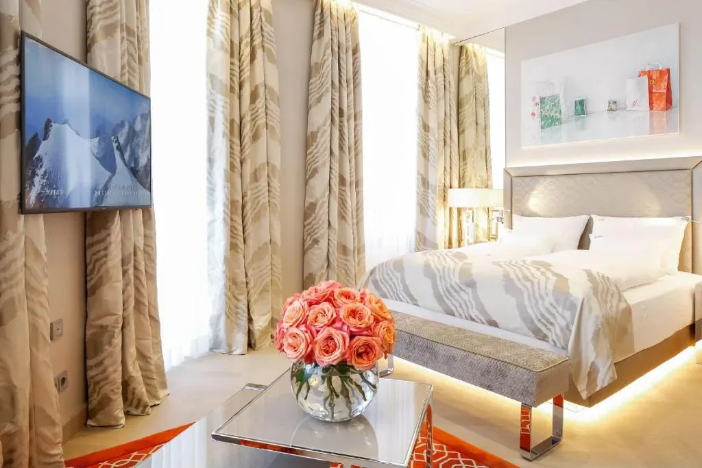 Fachada do Boutiquehotel Das Tyrol na Mariahilfer Straße, Viena