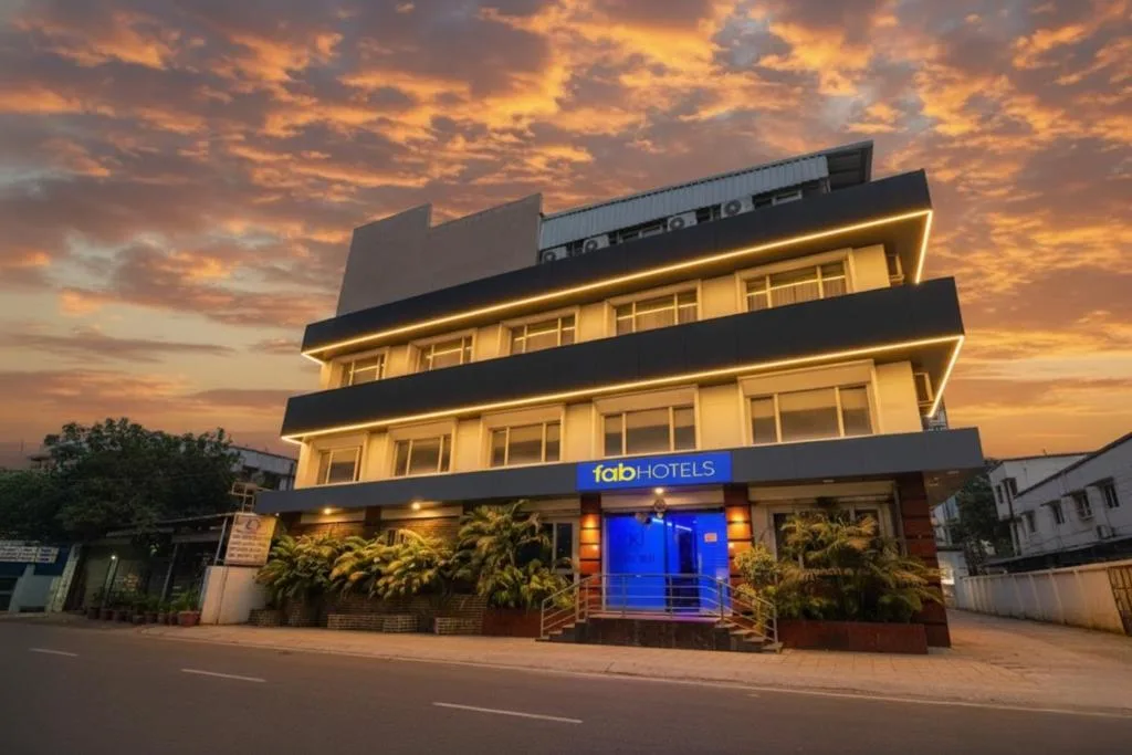 FabHotel Keerthi's Anupama - Nr Indira Gandhi Stadium - Hôtel 3 étoiles, Vijayawāda, Vijayawada - photo 1