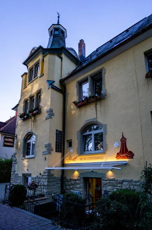 Hotel im Klosterring - Hotel de 3 estrelas em Villingen-Schwenningen, Villingen-Schwenningen - photo 1