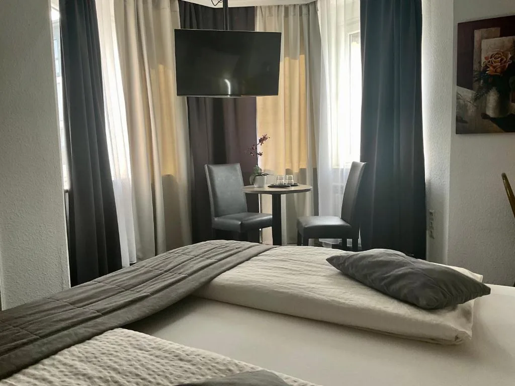 Hotel Royal - Hotel de null estrelas em Villingen-Schwenningen, Villingen-Schwenningen - photo 1