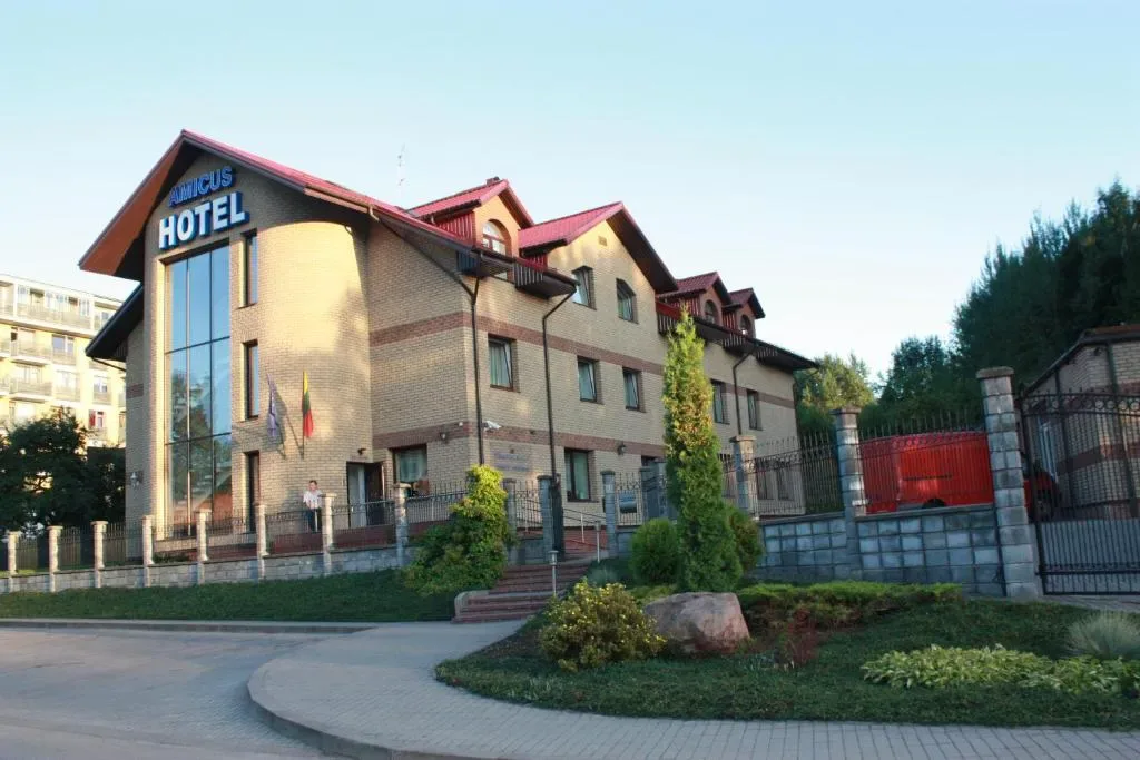 Amicus Hotel - Hotel de 3 estrelas em Naujininkai, Vilnius - photo 1