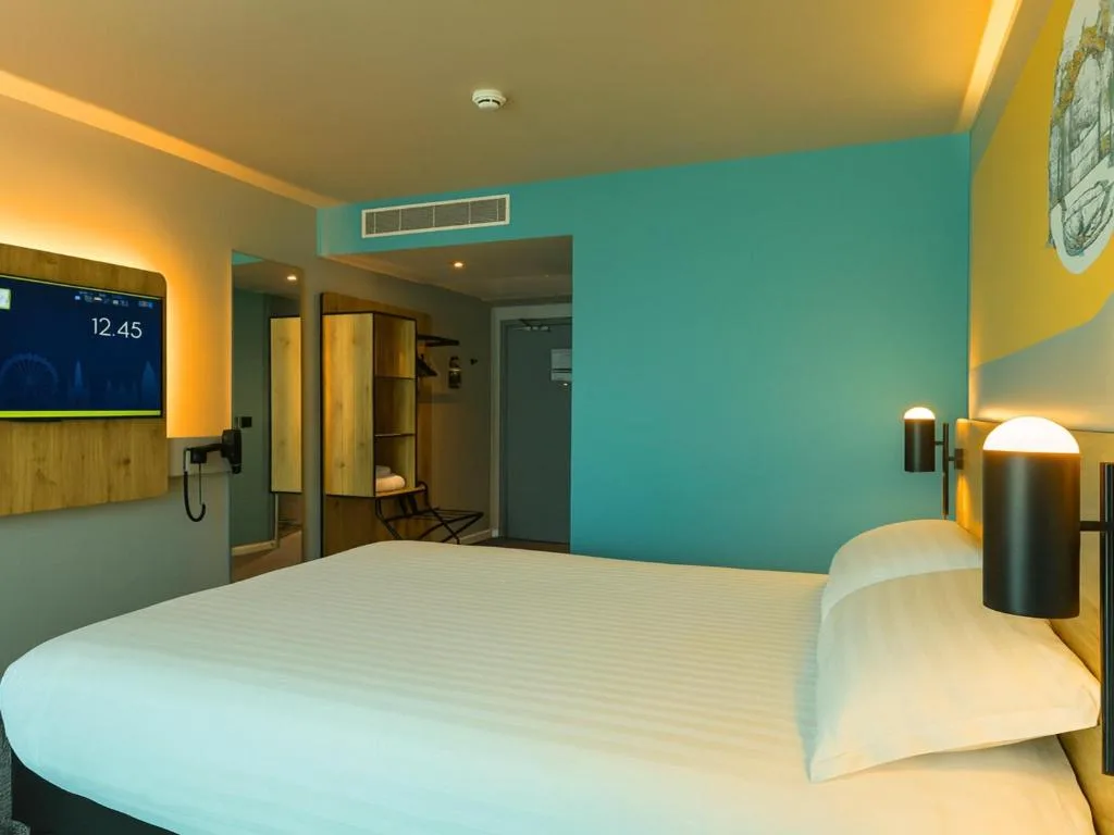 B&B HOTEL Warrington - 3-star hotel in Warrington, Warrington - photo 1