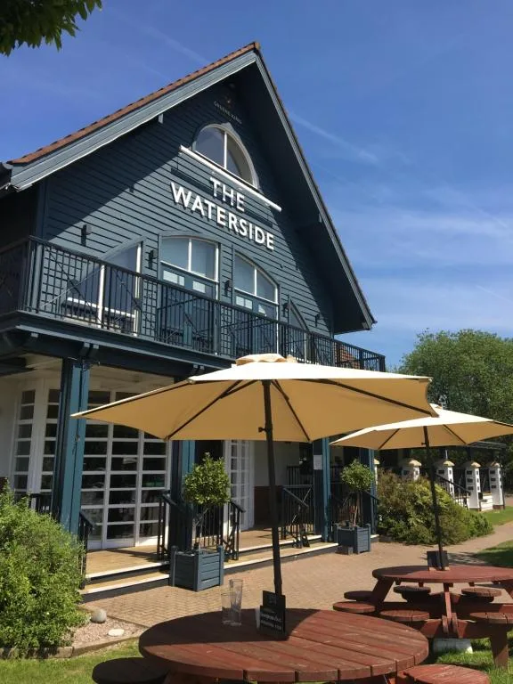 Waterside by Greene King Inns - Hotel de null estrellas en Warrington, Warrington - photo 1