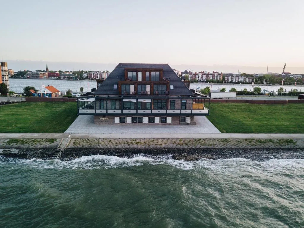 Fliegerdeich Hotel & Restaurant - Hôtel 4 étoiles, Wilhelmshaven, Wilhelmshaven - photo 1