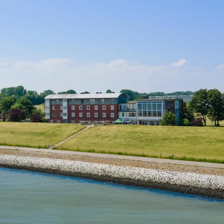 Nordseehotel Wilhelmshaven - Hotel de 4 estrelas em Wilhelmshaven, Wilhelmshaven - photo 1