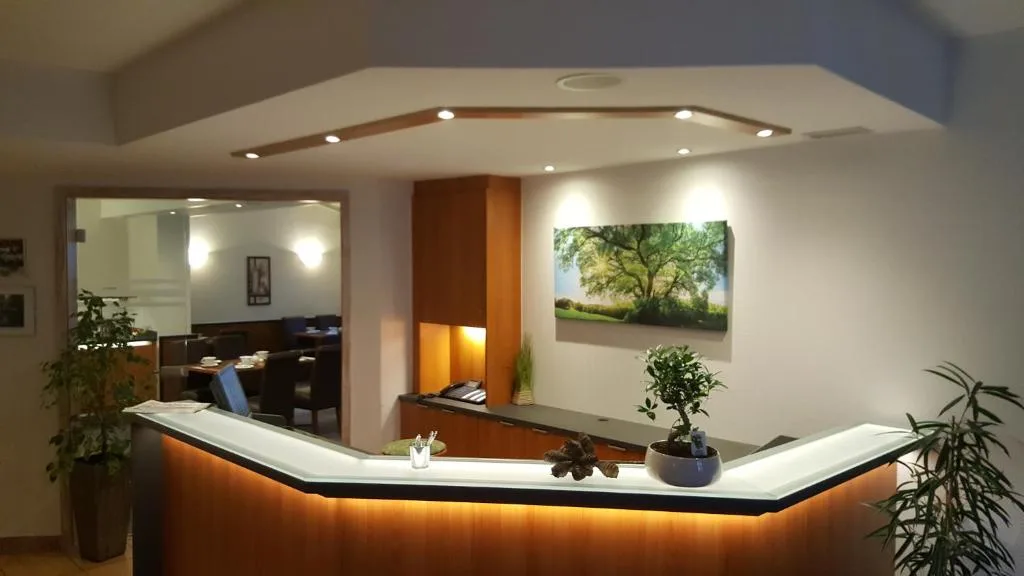Hotel Neue Stuben - Hotel de 3 estrellas en Wolfsburg, Wolfsburg - photo 1