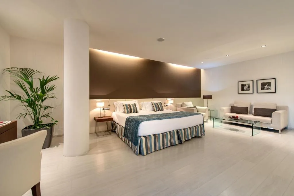 Hotel Diagonal Plaza - Hôtel 4 étoiles, Zaragoza, Zaragoza - photo 1