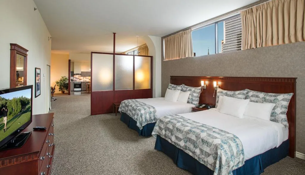Le Square Phillips Hôtel & Suites — 2