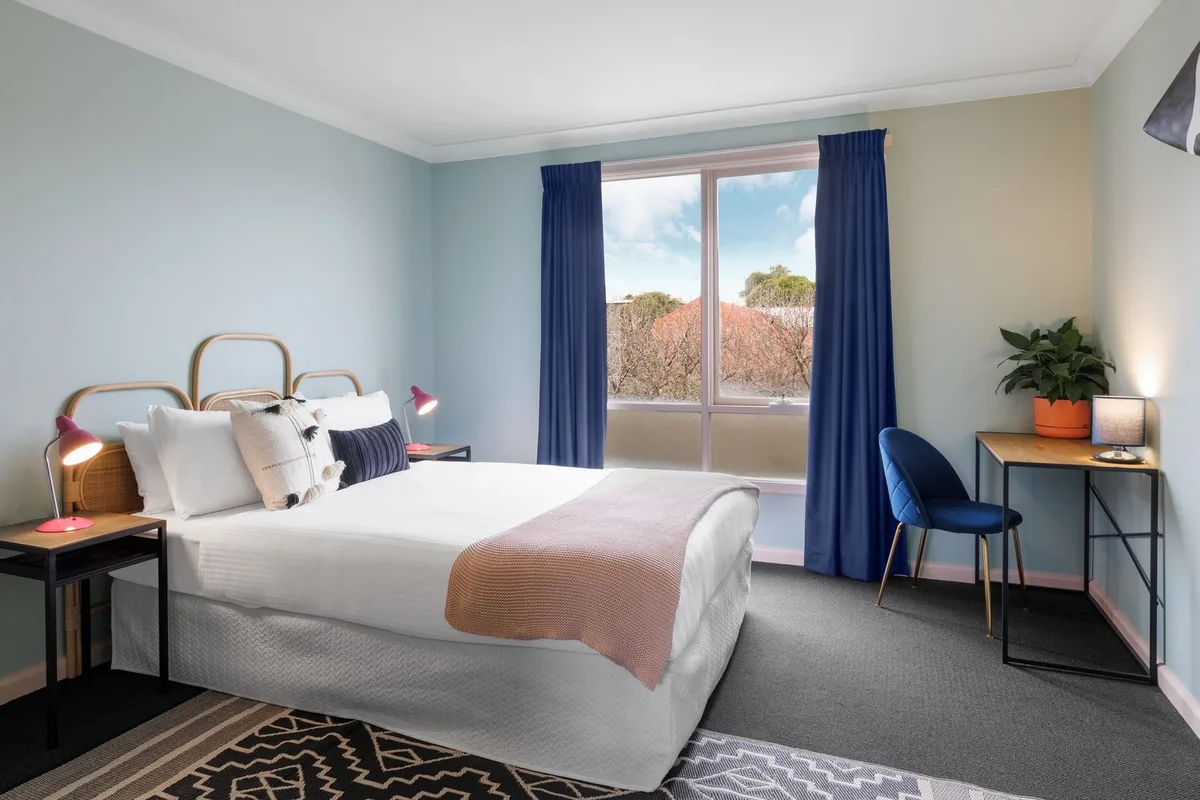 Roamer St Kilda — 2