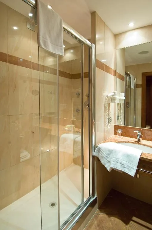 AS Hotel Monza — 2