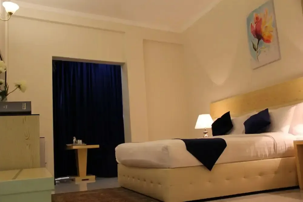 Bahrain International Hotel — 3