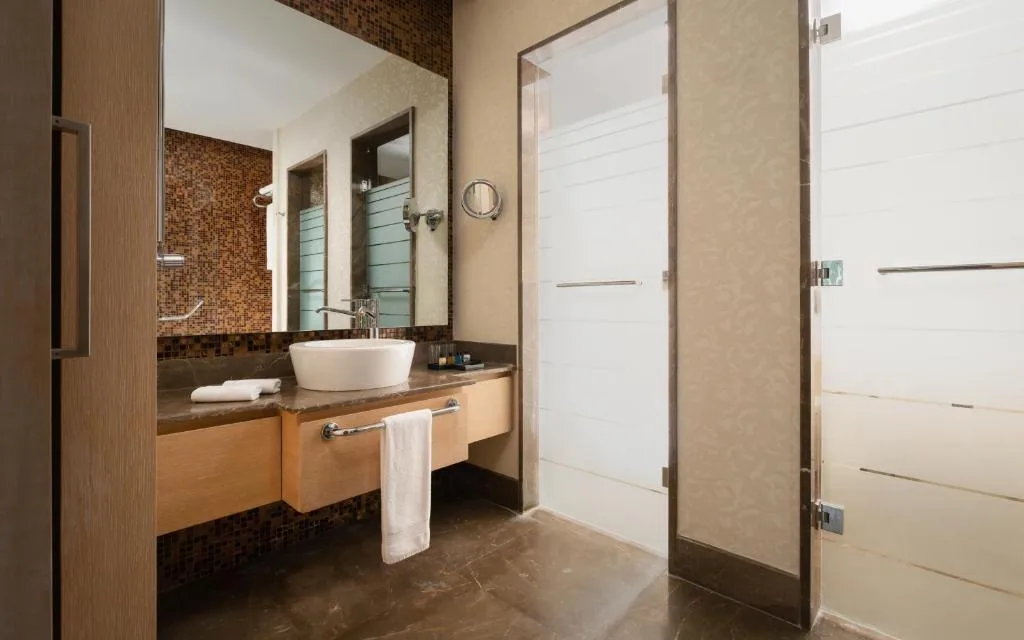 Badamdar Hotel and Residences — 2