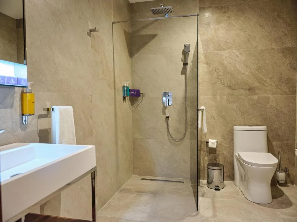 The Central Point Hotel Baku — 3