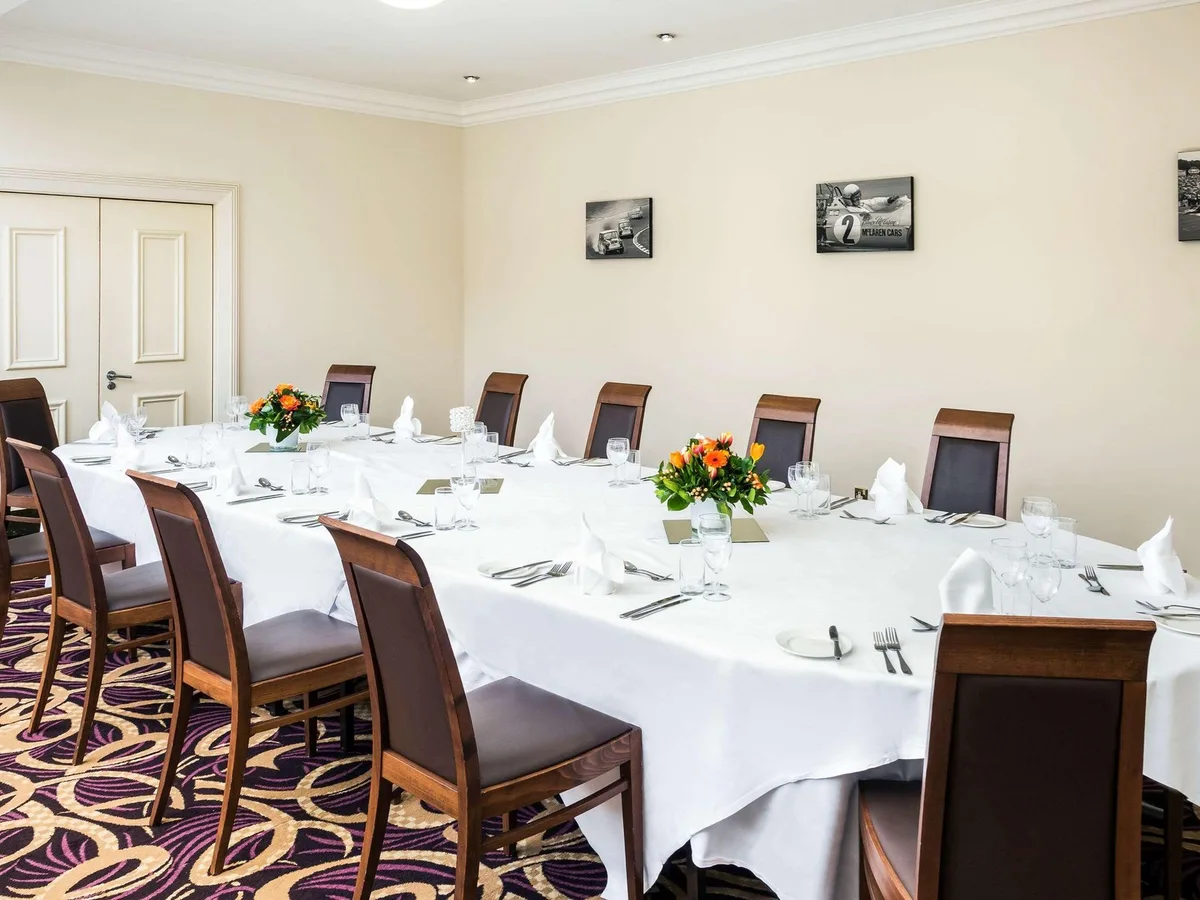Mercure Dartford Brands Hatch Hotel & Spa — 4