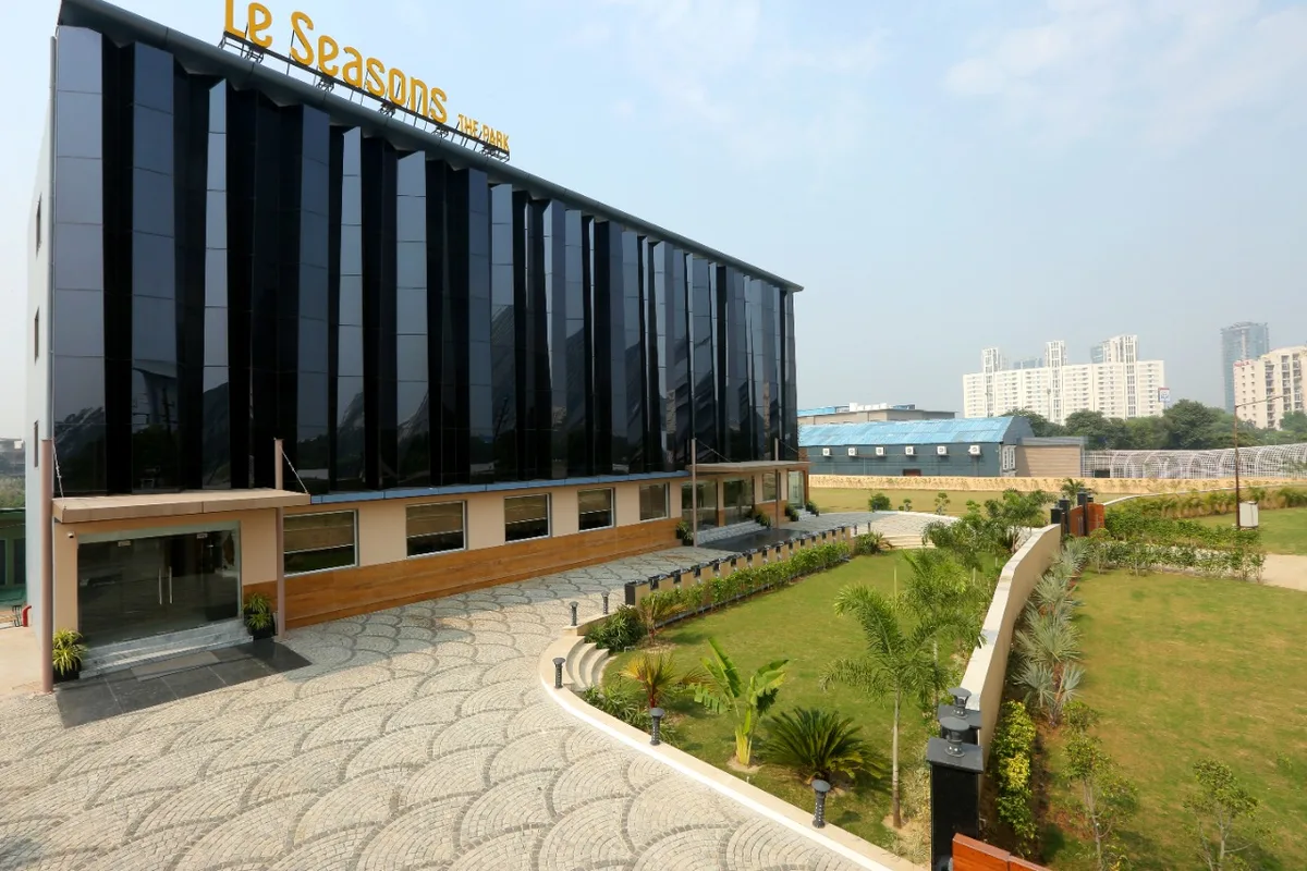 Le Seasons Park