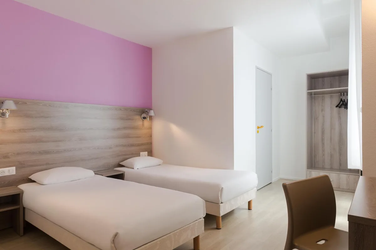 Brit Hotel Confort Nevers Centre Gare
