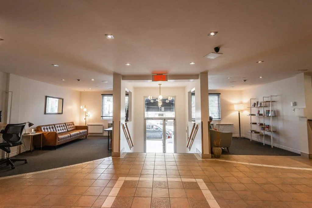 Hotel le Roberval — 4