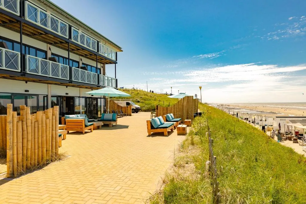 Beachhouse Hotel — 4