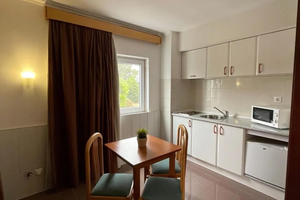 Juiceven Studios - Economy Double Room — 5