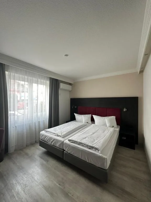 Astralis Hotel Domizil — 2
