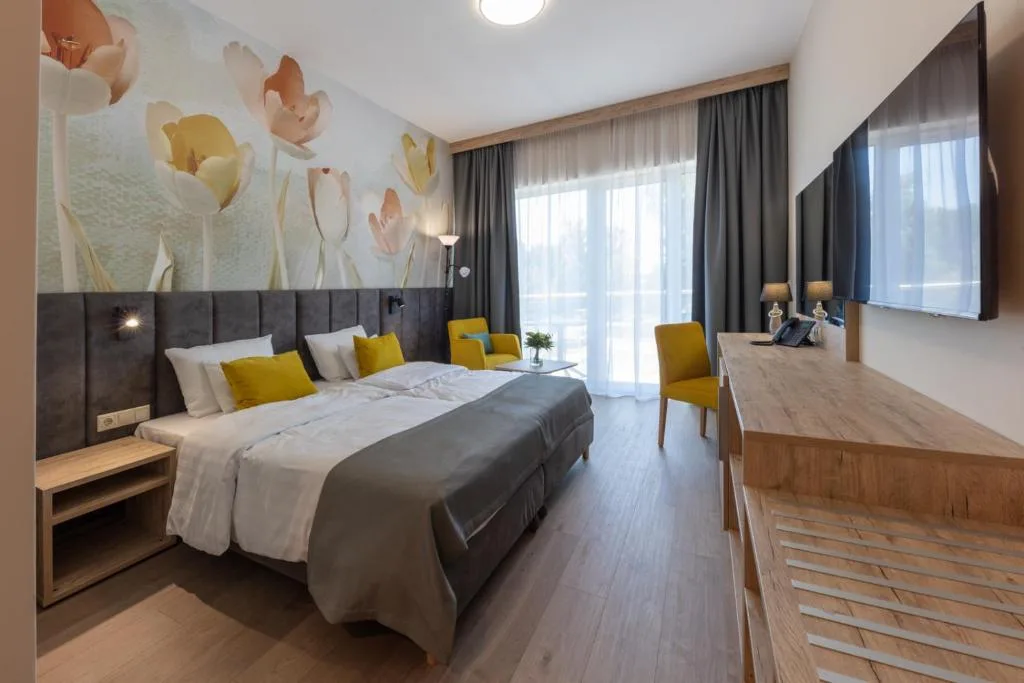 Szépia Bio and Art Hotel — 2