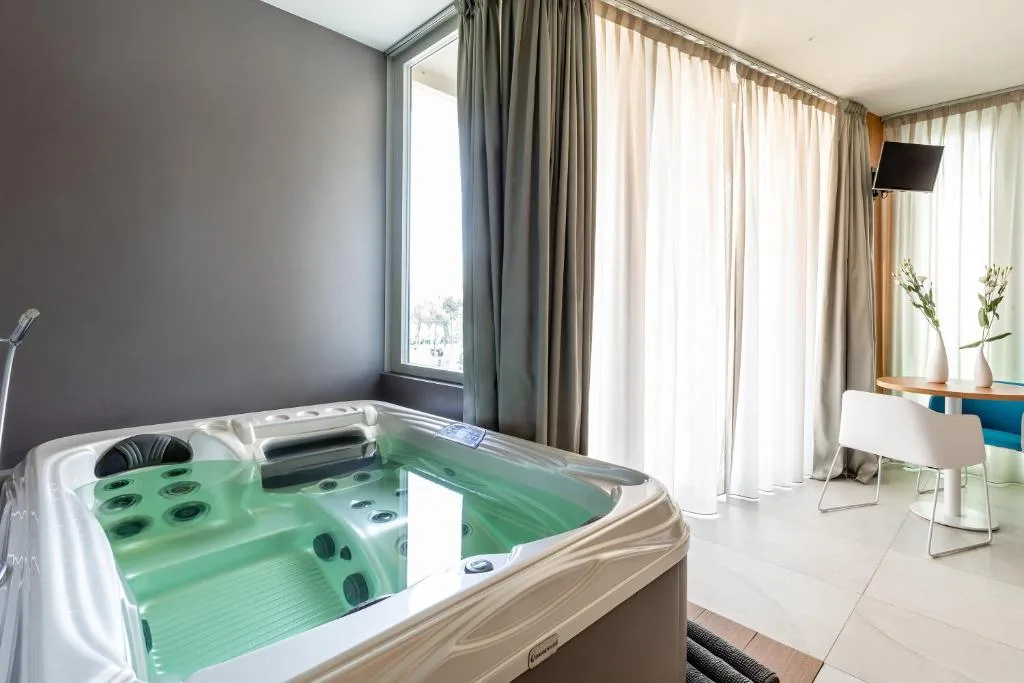 Anusca Palace Hotel — 3