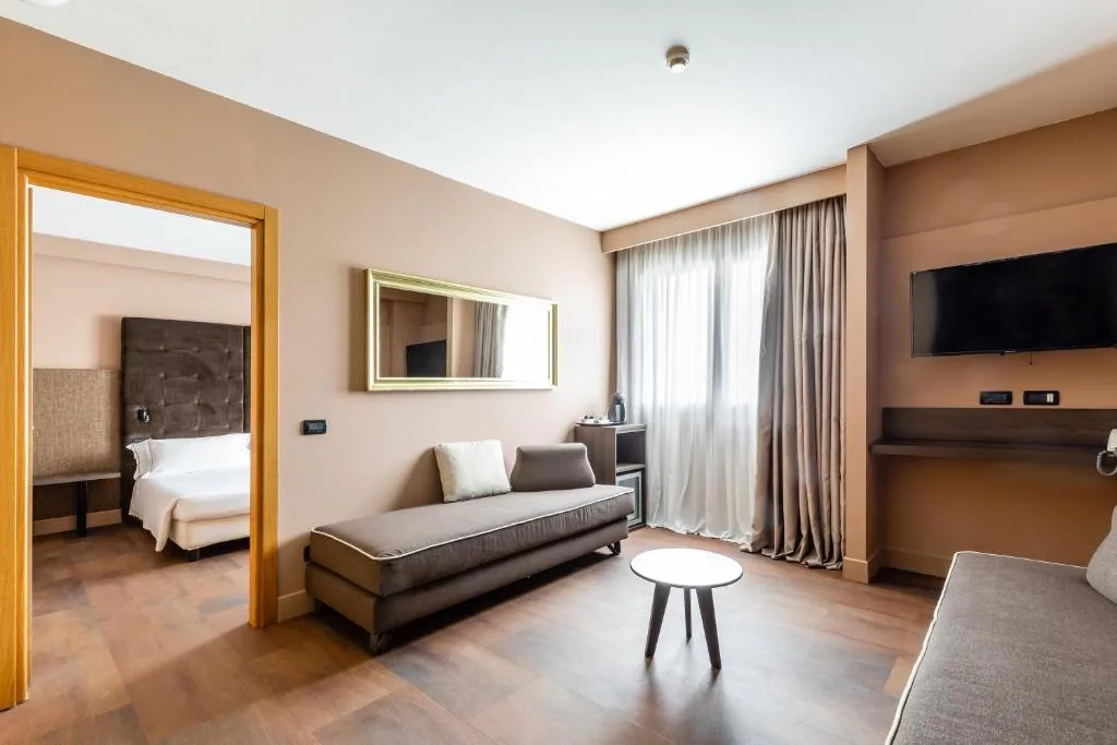 Anusca Palace Hotel — 4